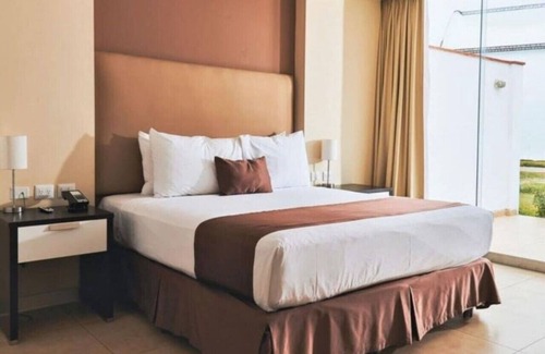 Asia Hotel | Suite Ocean at VPX Hotel.