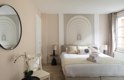 Centre Apartment | Suite Or - Appt 3 chambres au coeur du centre historique de Rennes