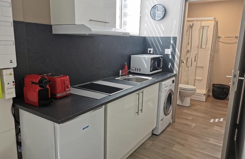 Barbatre Apartment | Suite Orphelins 2 (rdc)