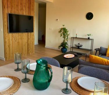 Gijon City Centre Apartment | SUITE PLAYA GIJON CENTRO, apartamento nuevo, 5 huéspedes VUT-3622-AS