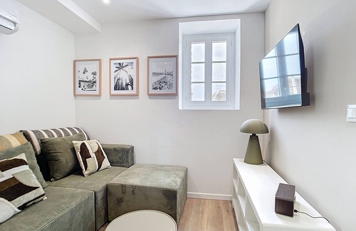 Montargis Apartment | Suite Prestige MoonLight LOVE-ROOM