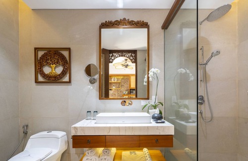 Downtown Kuta House | Suite Room Facing to Sea 2 minutes to Kuta Beach