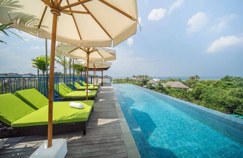 Pererenan Villa | Suite Room Villa with Ocean View – Canggu Resort