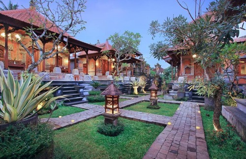 Kutuh Kaja Villa | Suite Room with Pool iew at Ubud