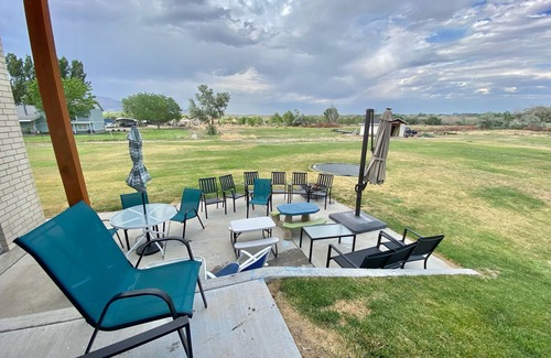 Emery County House | Suite W/Jacuzzi tub, King & Twin Bed