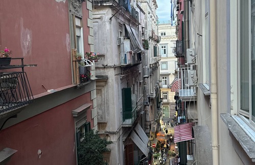 Quartieri Spagnoli Apartment | Suite with Whirlpool Naples - RODA Apartments