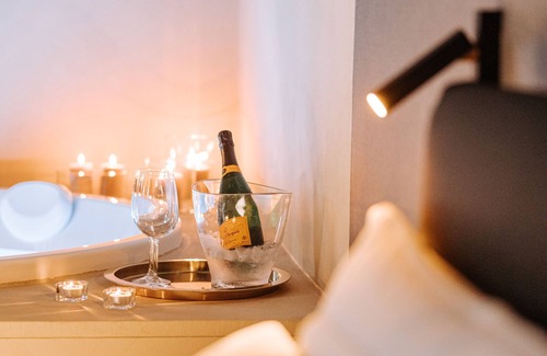 Monopoli Bed & Breakfast | Suite1212 Bandiera