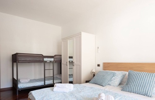 Centro Giano Apartment | [Suite2] - P. Bath, Airport, Fiera, P. Leonardo