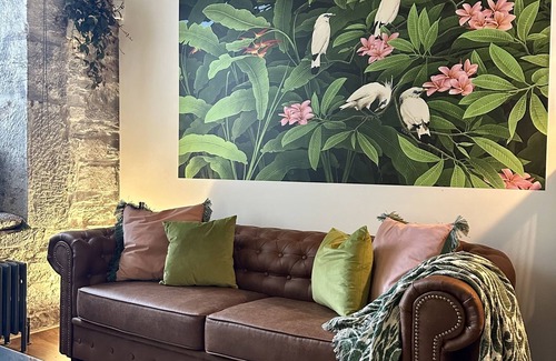Plymouth Apartment | Suite4Serenity @ Rwy Luxury Apartment
