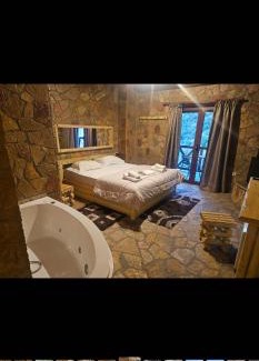 Ano Zakhlorou Apartment | Suites Kalavrita