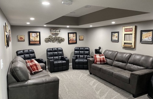 Rochester House | “Suites on Cedar” on Lake Zumbro - amazing kitchen, great patio, awesome beds!