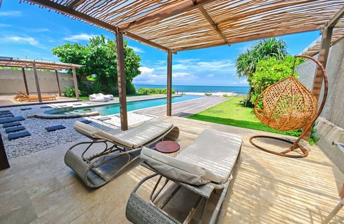 Purwakerti Villa | Sukawati Beachfront 2BDR Villa Sahadewa Private Pool Equipped Kitchen Free Wifi