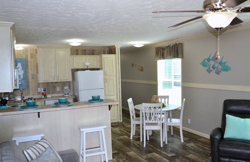 Navarre Cottage | Sum Beaches Paradise Cottage 1