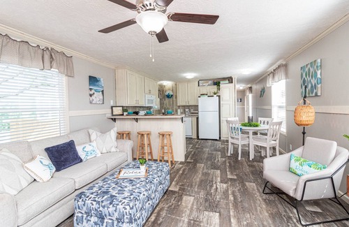 Navarre Cottage | Sum Beaches Paradise Cottage 7