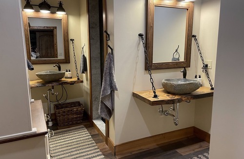 Saranac Lake House | Summer Breeze Lodge at Birch Bay - Upper Saranac Lake NY