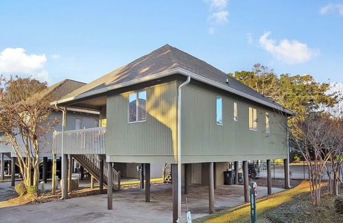 Myrtle Beach Cottage | Summer Cottage Unit 1: 3 BR, 2 BA in Myrtle Beach, Sleeps 8