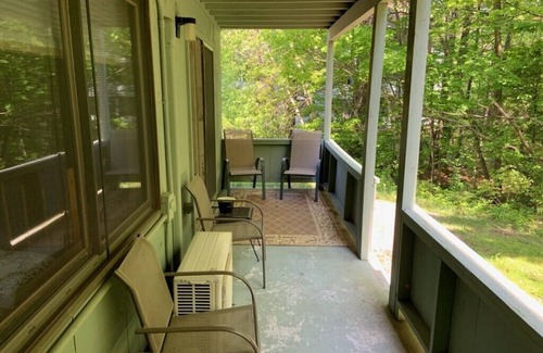 Bartlett Condo | Summer Dates Available!