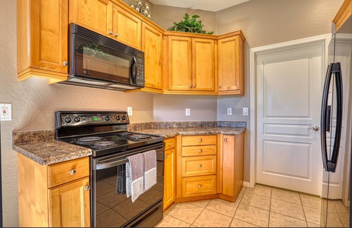 Talon Retreat Condo | Summer Deal! Grayhawk Retreat: 2BR Luxe Townhome - Pool, HotTub & Mountain Views
