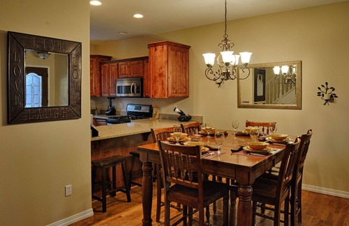 Whitefish House | Summer Escape or Winter Wonderland. Private Hottub, 1 mi from downtown Whitefish