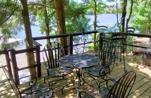 Mayfield Cottage | Summer Fun on Chandler Lake! Escape to the Great Up North!