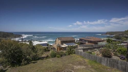 Kioloa House | Summer House On Kurrawa - stunning beach views
