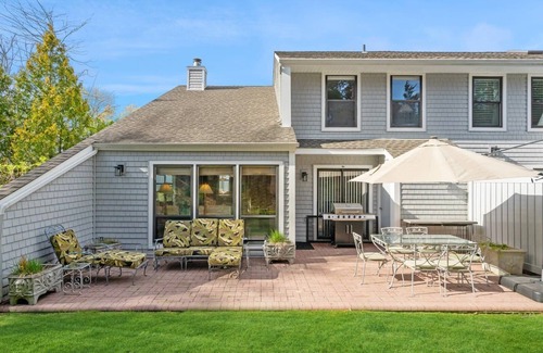 Southampton Apartment | Summer in the Hamptons
