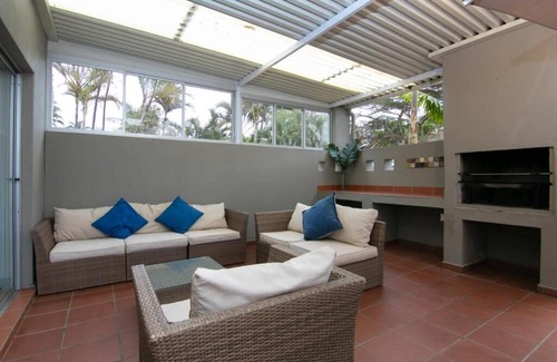 Umhlali Beach Apartment | Summer Living close to Willard's and Thompson's Beach