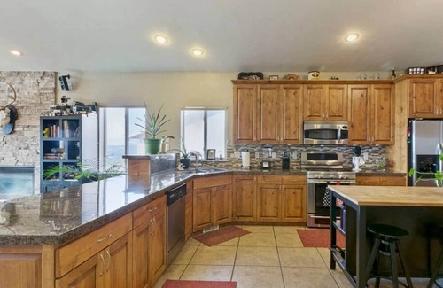 Draper House | Summer Mountain Getaway/5 * Views/Hiking/Hot Tub