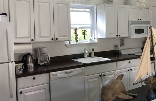 Hampton Bays Cottage | SUMMER PARADISE, make it yours for a week or a month