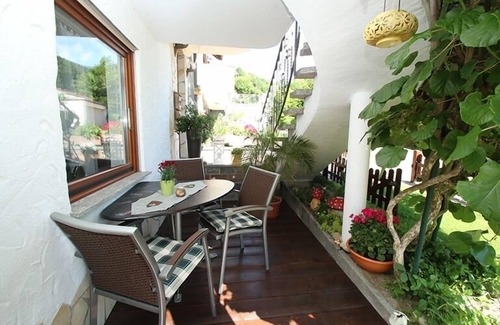 Soelden Apartment | Summer promotion wine festival & hiking: FREIBURG in Sölden/Black Forest up to 3 persons