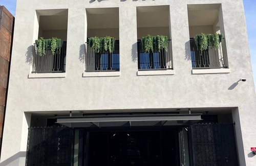 Entertainment District House | SUMMER RATES! ENTERTAINMENT DISTRICT PENTHOUSE 4417OldTown.com DISCOUNTS ON EXTENDED STAYS