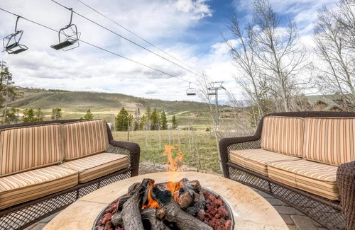 Silvercreek House | Summer Relaxation in Private Granby Ranch Home: Fire Pit, Hot Tub & Dog Friendly