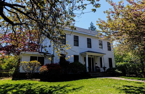 Fairfield House | Summer Rental: 4 Car Garage 1/4 mile to town of Fairfeild Center