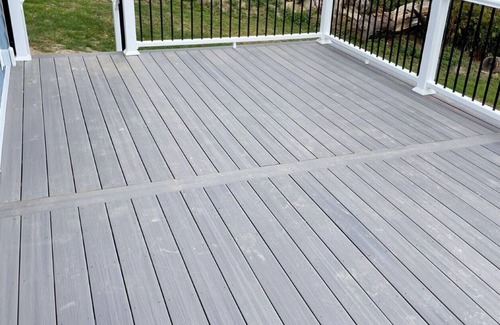 Snug Harbor House | Summer Rental -4 Minutes to East Matunuck Beach. Walk to Matunuck Oyster Bar