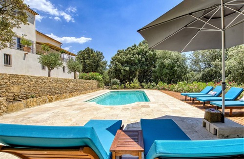 Le Beausset Villa | Summer Rental Standing House Villa in Provence Var