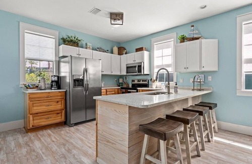 Port St. Joe Cottage | Summer Sale! Gated community w/pools and hot tub - Near beaches!