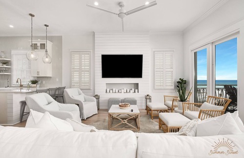 Delos House | 🌅 Summer Sunset | Beach Front | Pool | Dog Friendly* | Free Excursions & Beach Chair Service!
