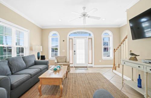 Lullwater Beach House | Summer Towne by Panhandle Getaways