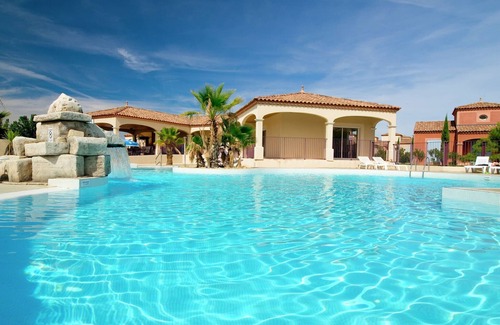 Homps House | Summer villa with terrace or loggia, located in Languedoc