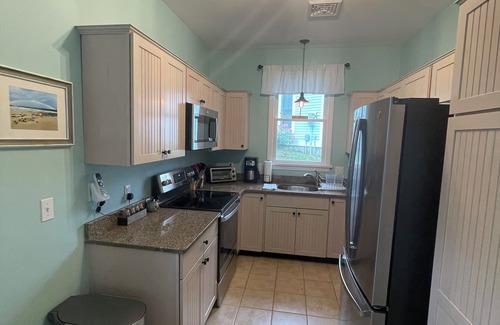 Summer Village Cottage | Summer Village Resort - Updated 2 Bedroom Cottage with WiFi and Central AC.