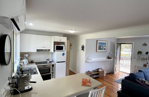 Venus Bay House | Summerhouse -an enchanting holiday rental nestled in the serene Venus Bay.