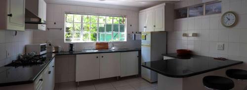 Greater Johannesburg Metropolitan Area Bed & Breakfast | Summerview Guest Lodge