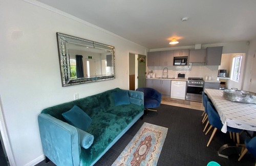 Whitianga Cottage | 'Summerville House' @ Whitianga