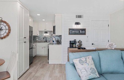 Panama City Beach Condo | Summit 422 1 Bedroom 1.5 Bathrooms Sleeps 6