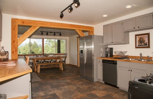 Mancos Cabin | Summit Lake Cabin Near Mesa Verde National Park, Durango, and skiing