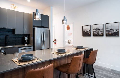 Revelstoke Condo | Summit Place - Condo With Mountain Views