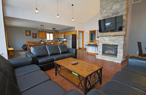 The Blue Mountains Ski Chalet | Summit Ridge 5