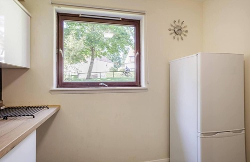 Central Aberdeen Apartment | Summit Stylish Headland Court Apartment 2 Bedroom