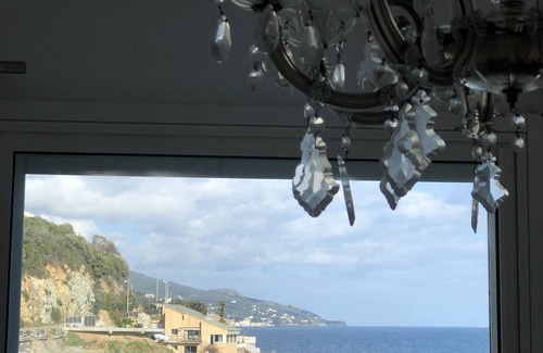 Figarella House | Sumptuous house overlooking the sea