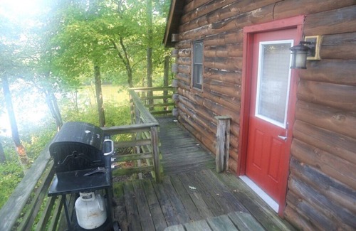 Gordonsville Cabin | Sumptuous Shenandoah Crossing, 2 Bedroom Resort Cabin, Just A Mile To Your Favorite Destinations